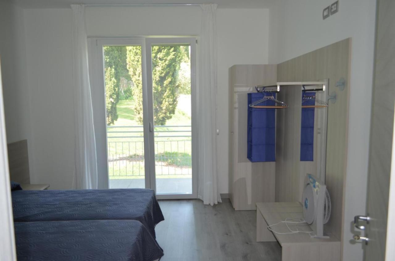 La Svolta Holidays Malcesine Bagian luar foto