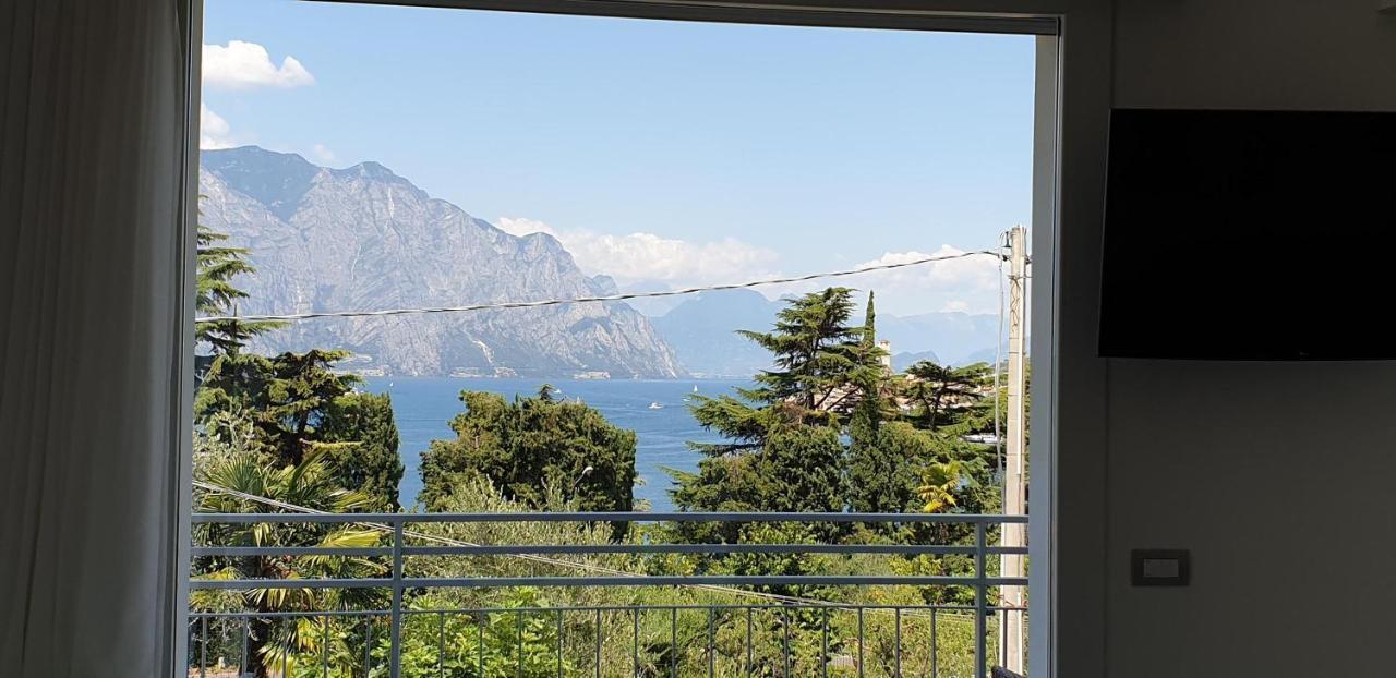 La Svolta Holidays Malcesine Bagian luar foto